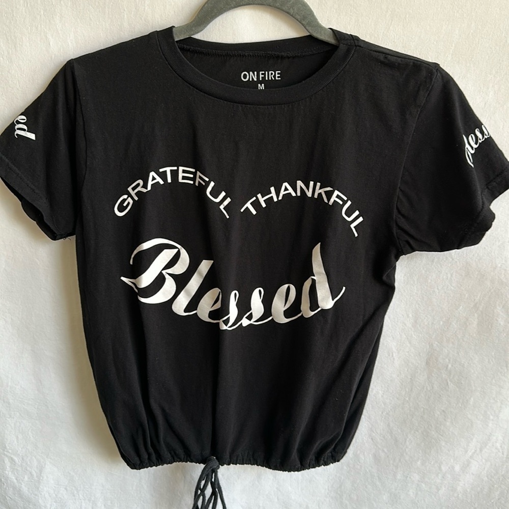 On Fire black and white Blessed Grateful Thankful tee, size M